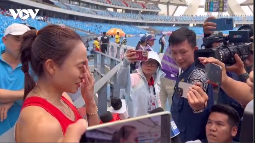 Huỳnh Thị Mỹ Tiên bật khóc khi giành HCV SEA Games 32